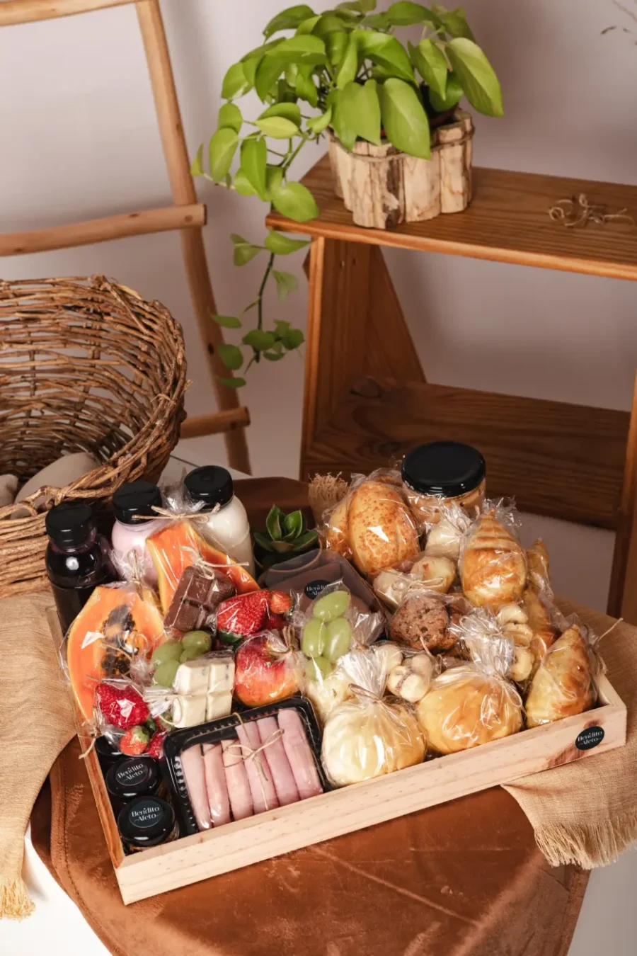 CESTA CAFÉ FAMÍLIA 10 | Cestas de Presentes no Espirito Santo Cesta Cafe Familia 3Cestas de Presentes Espirito Santo | Cestas de Presentes no Espirito Santo